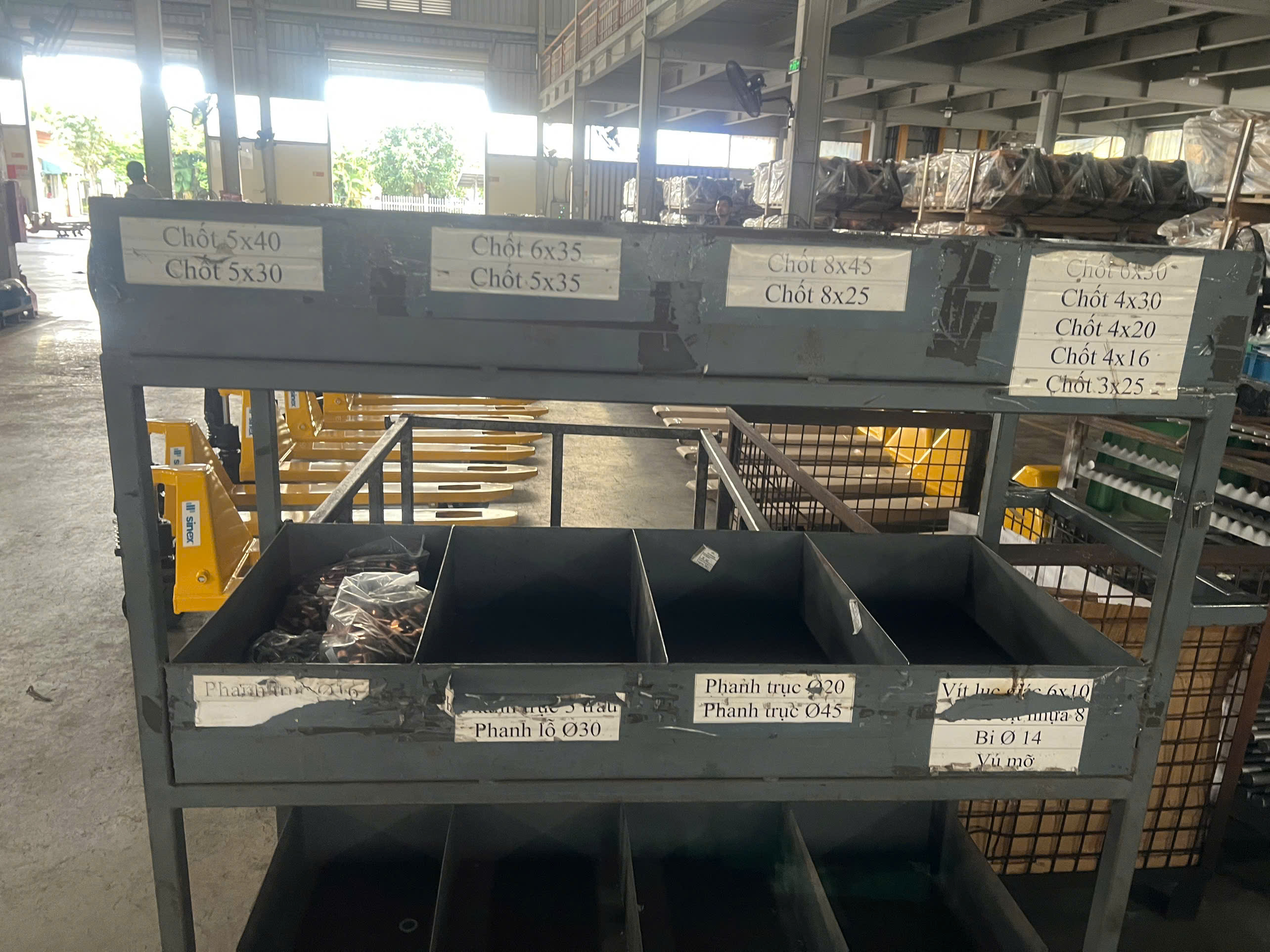 Warehouse Area 2.jpg